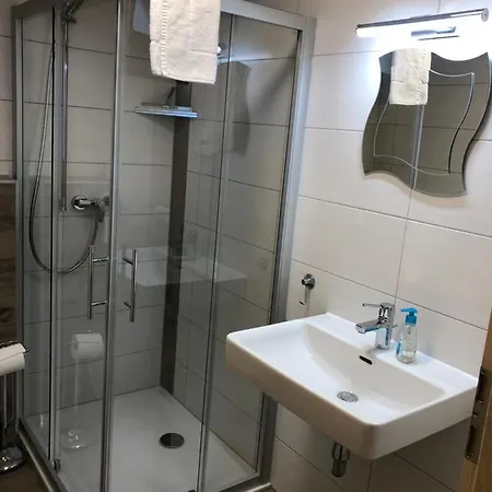 Stubihuettn 索内纳尔佩·纳斯费尔德